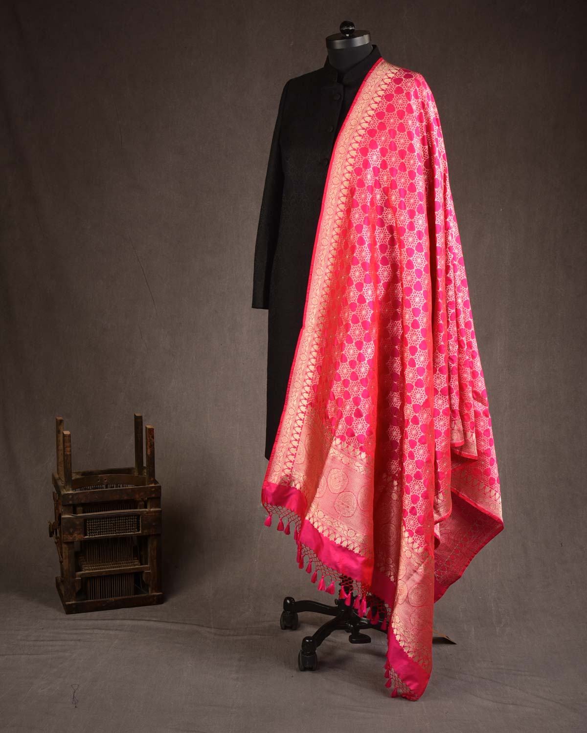 Shot Pink-Red Banarasi Gold & Silver Zari Alfi Geomentric Flowers Cutwork Brocade Handwoven Katan Silk Dupatta-HolyWeaves