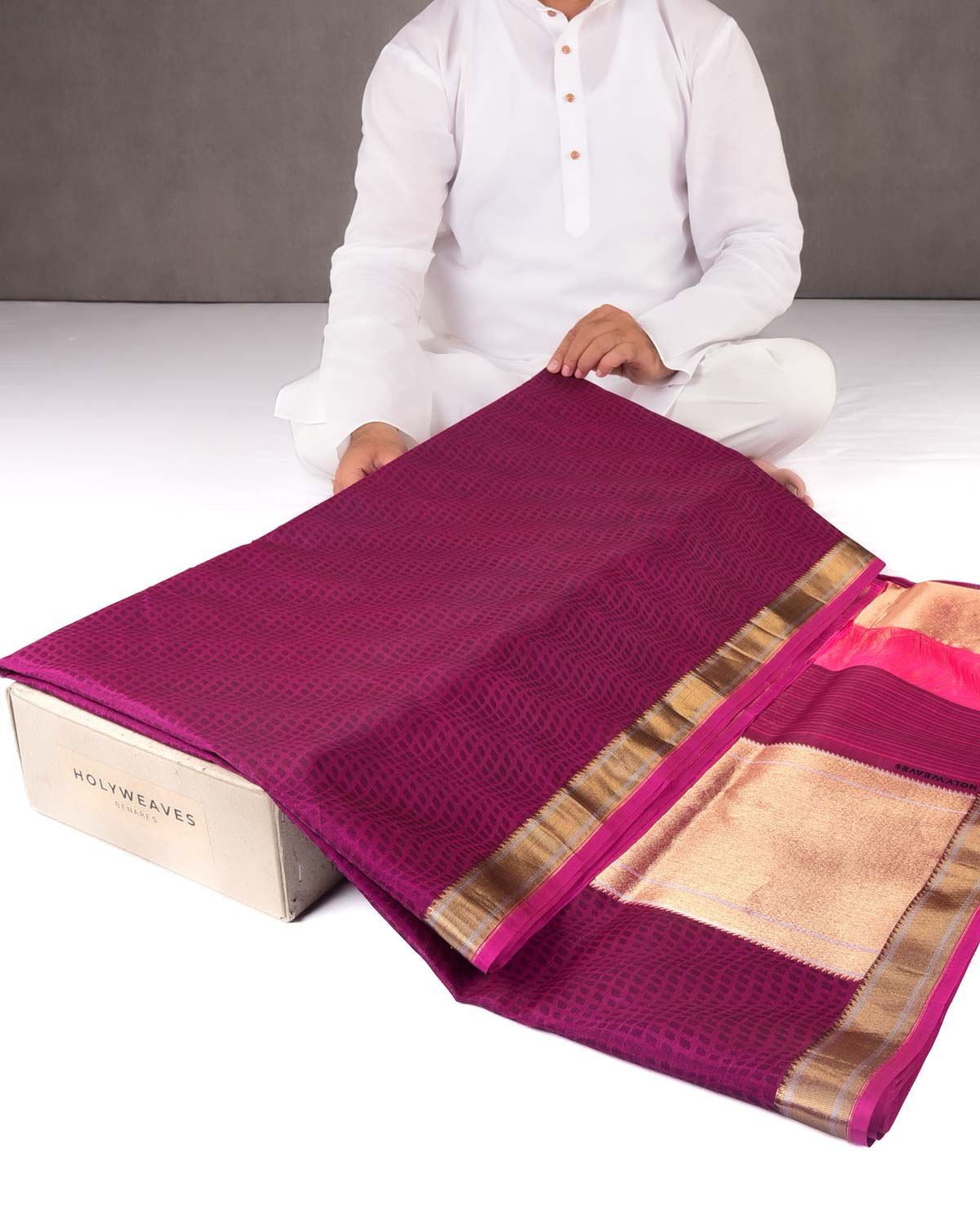 Shot Purple Banarasi Watermark Illusion Waves Tanchoi Handwoven Kora Silk Saree with Gold Zari Border Pallu-HolyWeaves