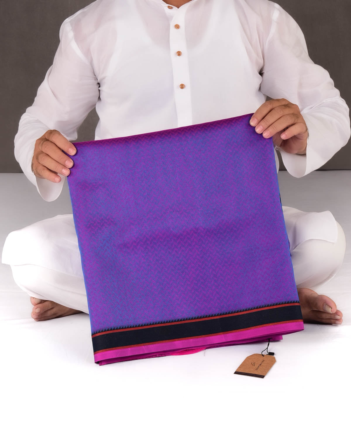 Shot Purple Banarasi Watermark Herring Bone Tanchoi Handwoven Kora Silk Saree with Black Border Pallu-HolyWeaves