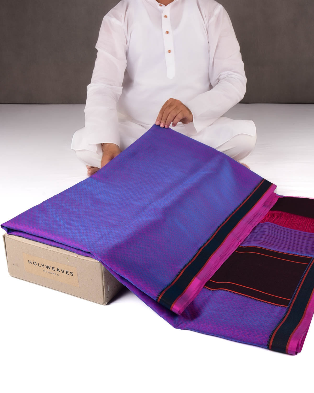 Shot Purple Banarasi Watermark Herring Bone Tanchoi Handwoven Kora Silk Saree with Black Border Pallu-HolyWeaves