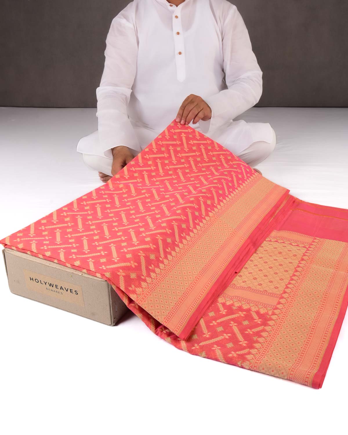 Shot Peach Banarasi Resham Jaal Cutwork Brocade Woven Art Cotton Silk Saree-HolyWeaves