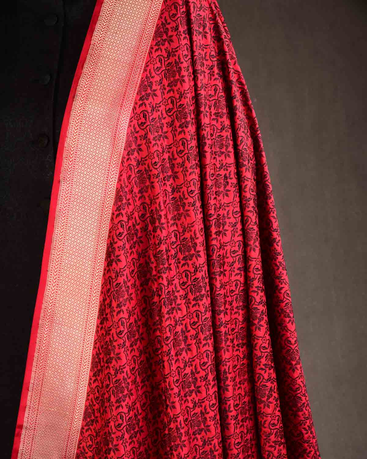 Black On Red Tanchoi Brocade Handwoven Katan Silk Banarasi Dupatta-HolyWeaves