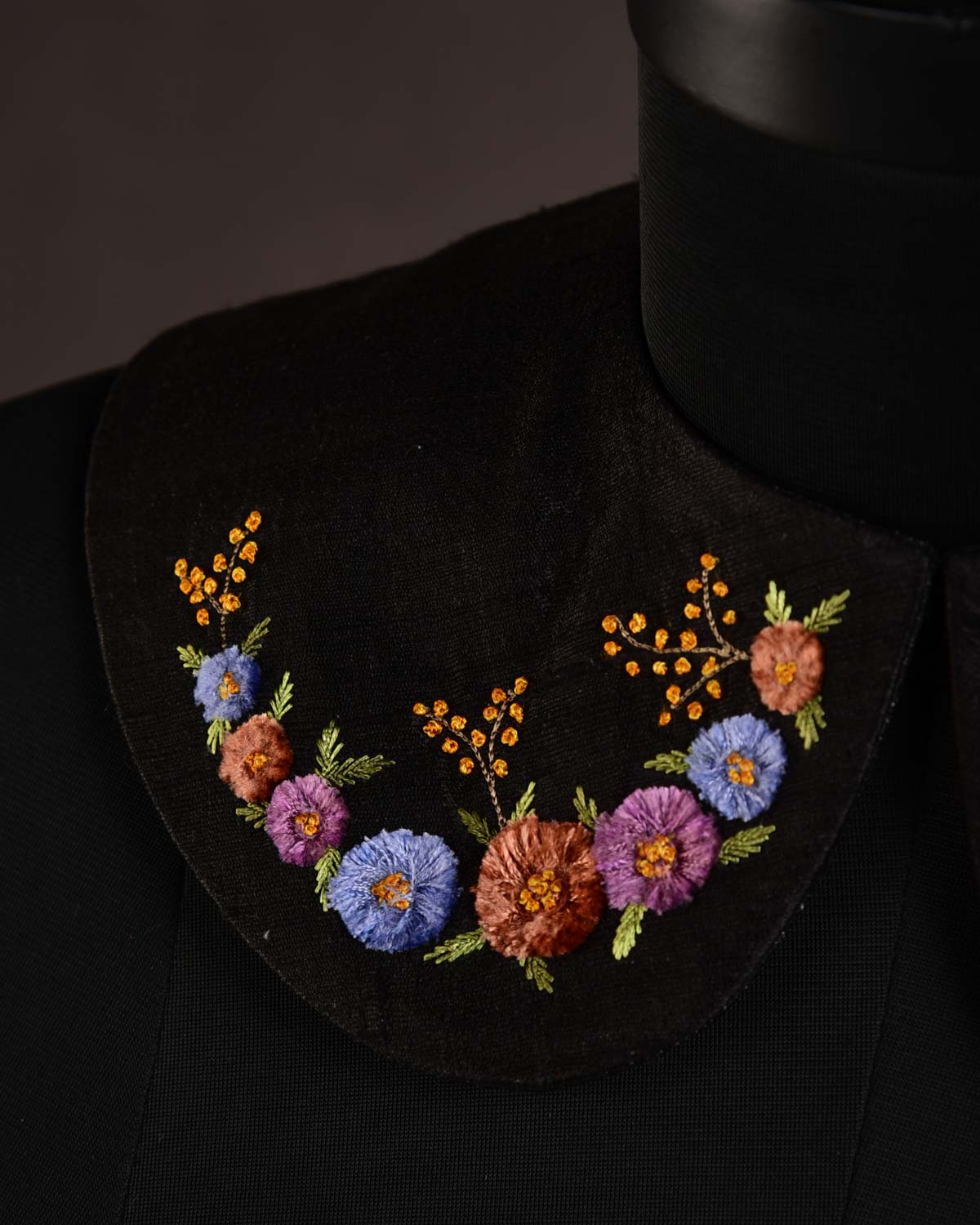 Black Velvet Flowers Hand-embroidered Raw Silk Detachable Peter Pan Collar-HolyWeaves