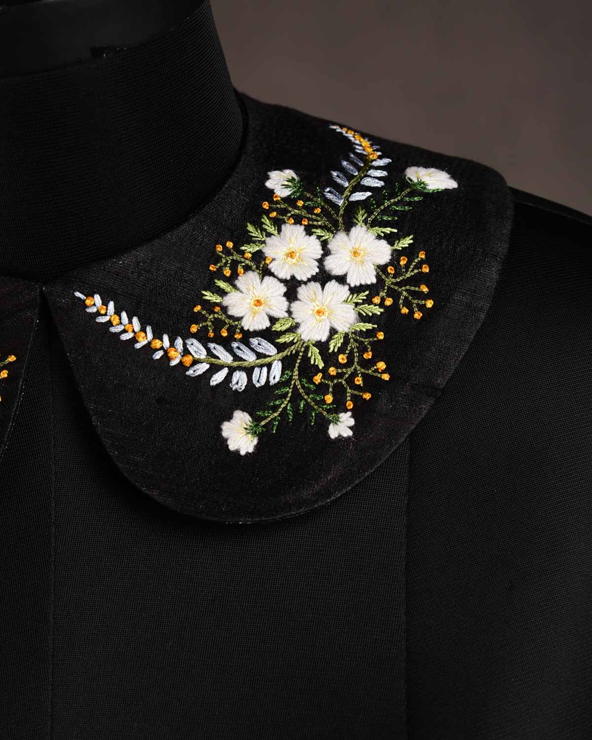 Embroidered peter pan Collar, Hand embroidered peter pan collar, Detachable Women's Collar, made on sale in our studio