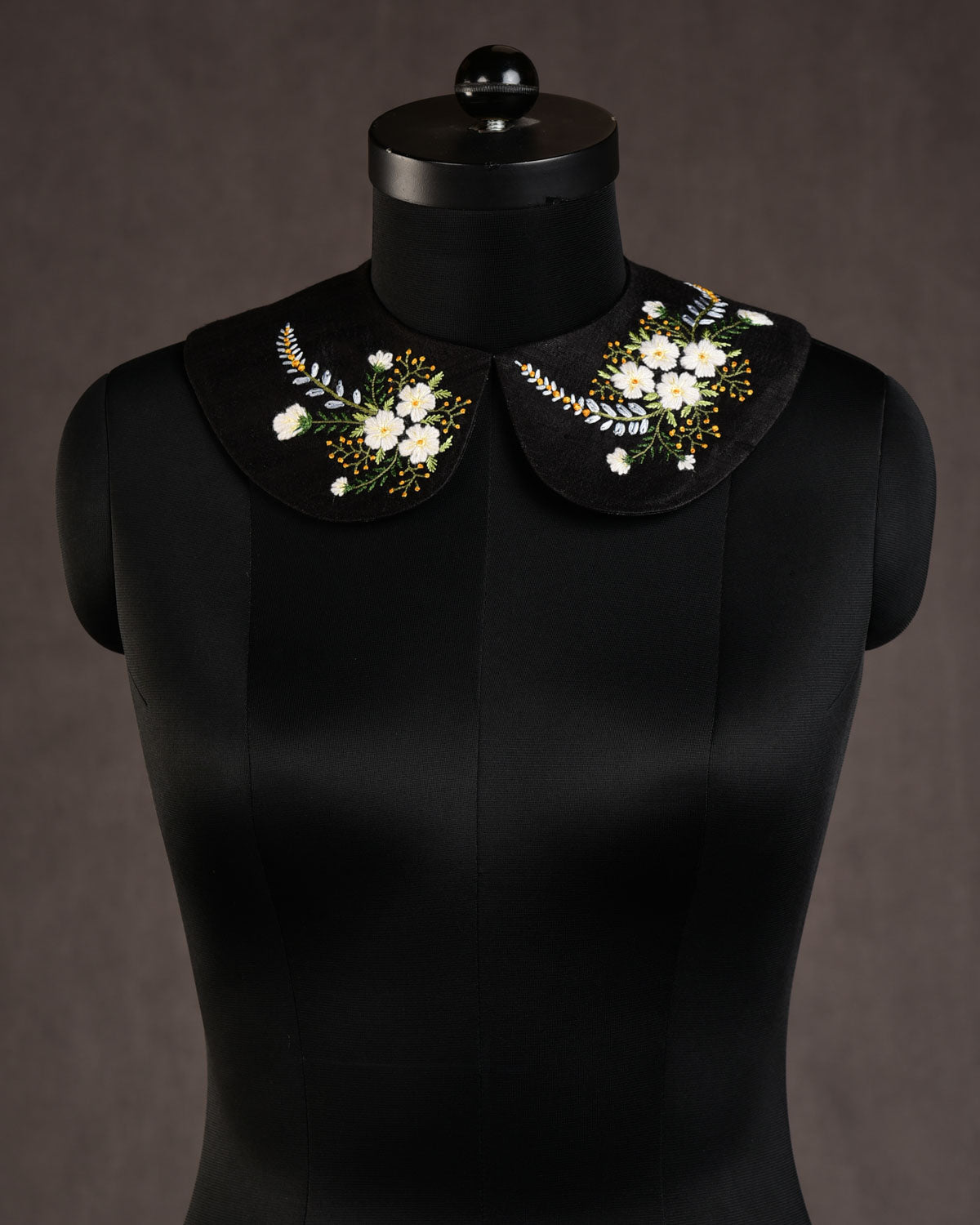 Black White Flowers Hand-embroidered Raw Silk Detachable Peter Pan Collar-HolyWeaves