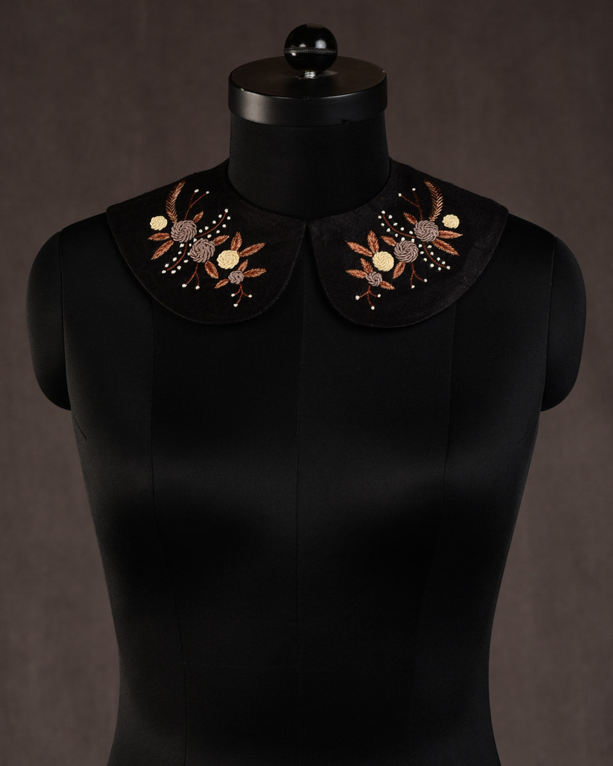 Black Beaded Flowers Hand-embroidered Raw Silk Detachable Peter Pan Collar-HolyWeaves