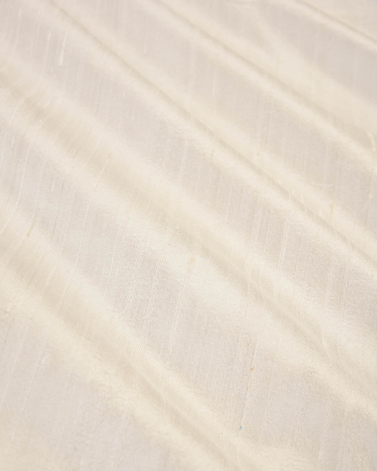 White Banarasi Textured Handwoven Raw Silk Fabric-HolyWeaves