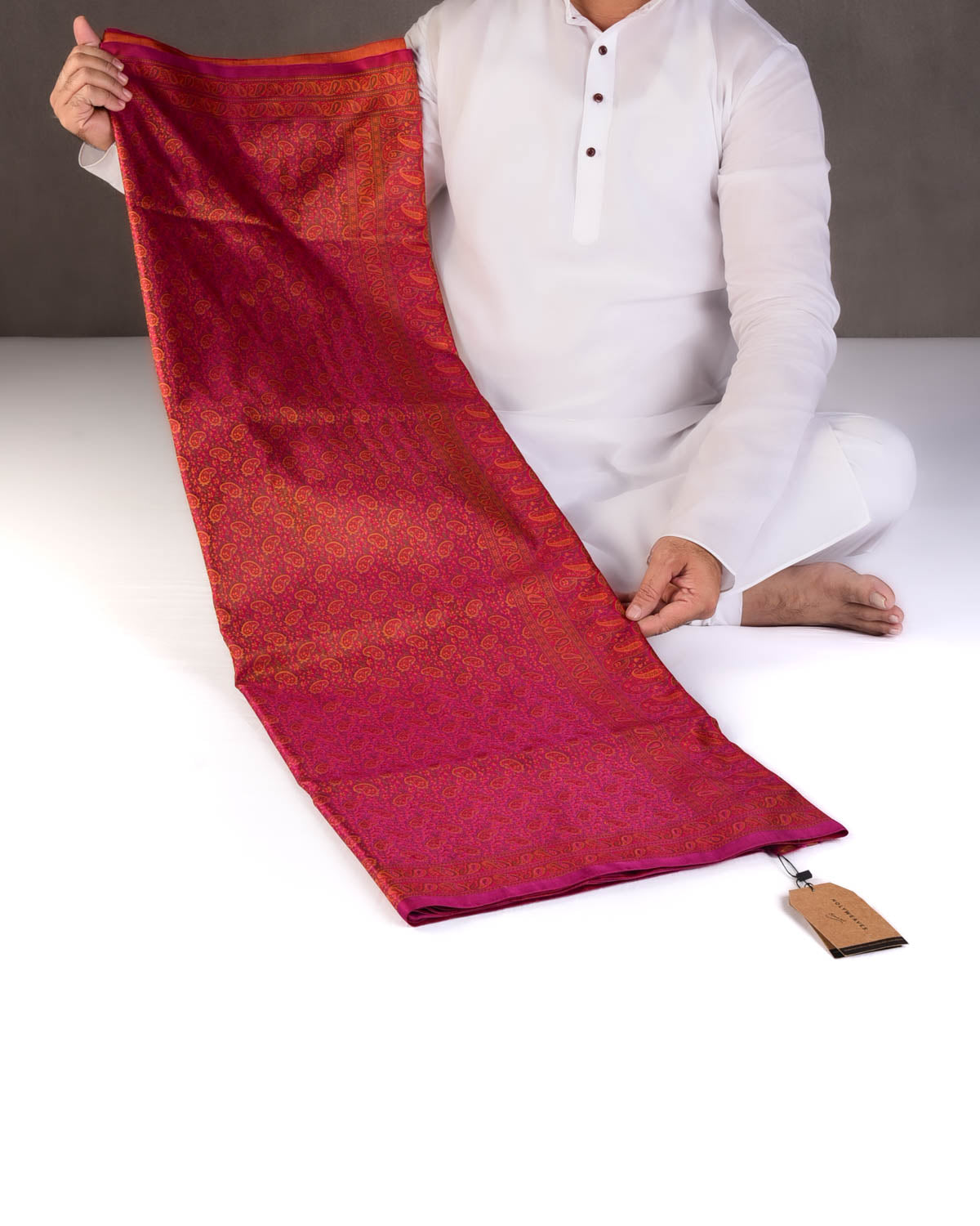 Shot Magenta Tehri Paisley Ektara Jamawar Handwoven Katan Silk Banarasi Saree-HolyWeaves