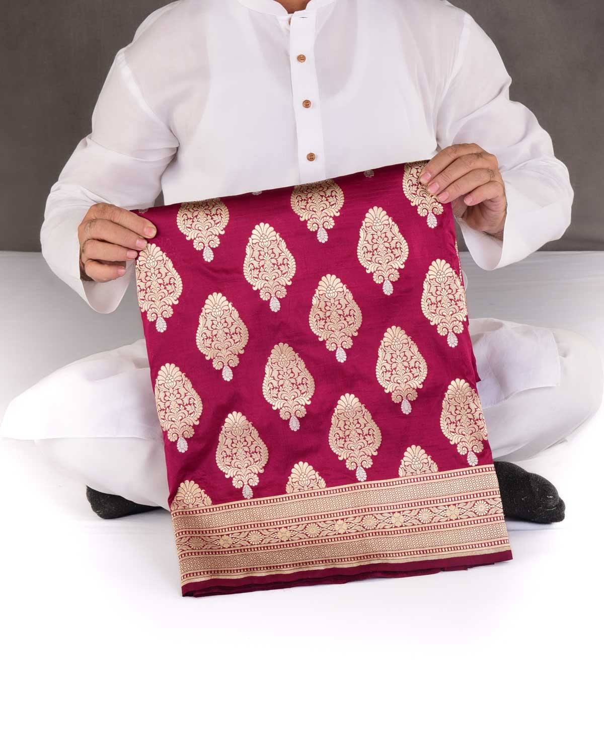 Shot Magenta Gold & Silver Zari Alfi Buta Cutwork Brocade Handwoven Katan Silk Banarasi Saree-HolyWeaves