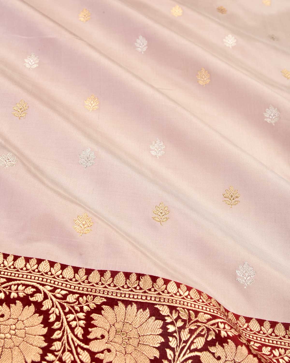 Mauve Banarasi Gold & Silver Zari Buti Kadhuan Brocade Handwoven Katan Silk Saree-HolyWeaves