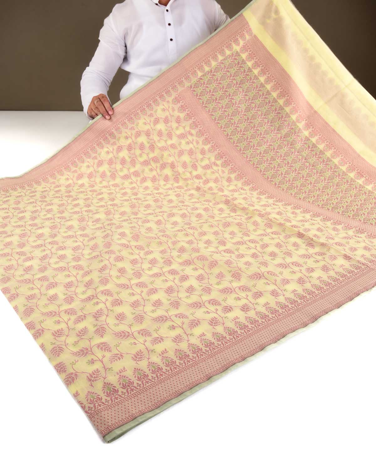 Mellow Yellow Banarasi Resham Leaf Jaal Cutwork Brocade Woven Art Cotton Silk Saree-HolyWeaves