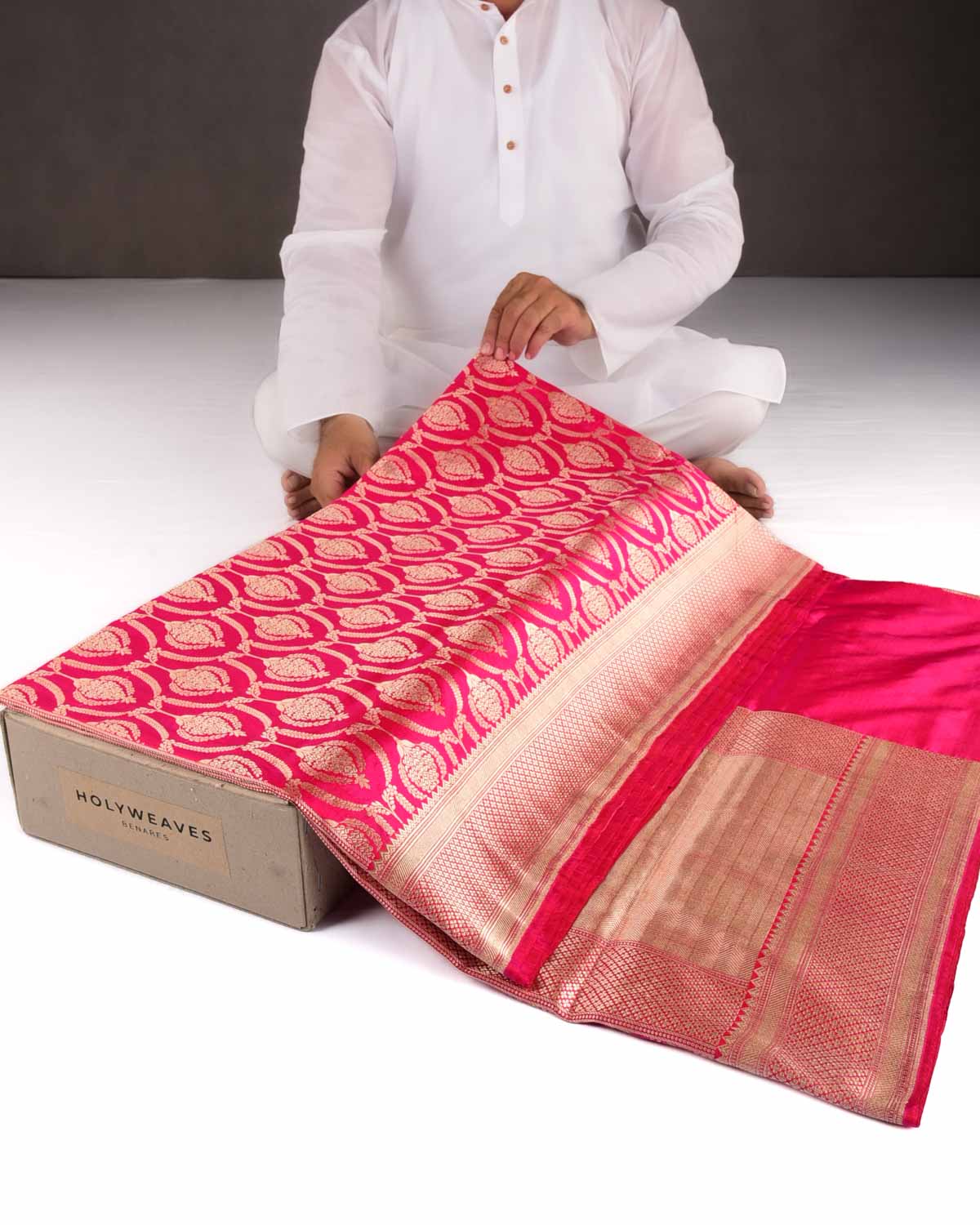 Shot Red-Pink Banarasi Gold Zari Classic Jaal Cutwork Brocade Handwoven Katan Silk Saree-HolyWeaves