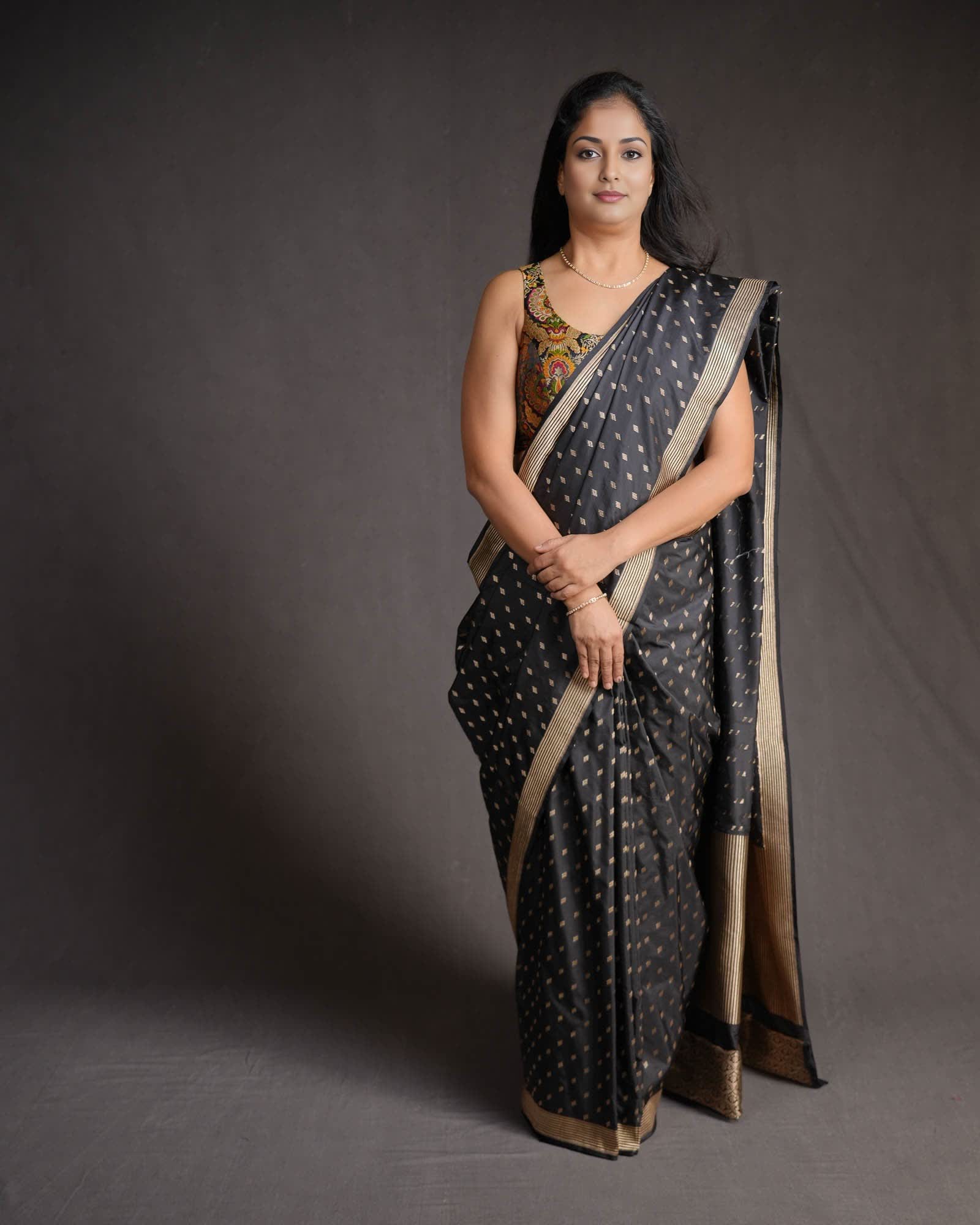 Black Banarasi Gold Zari Contemporary Cutwork Brocade Handwoven Katan Silk Saree with Brocade Blouse-HolyWeaves