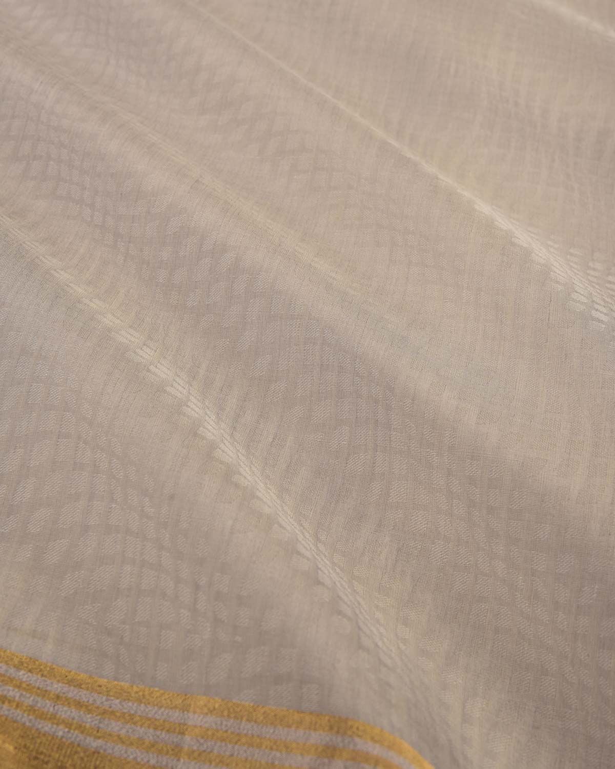 Gray Banarasi Watermark Geometric Tanchoi Woven Kora Silk Saree with Gold & Silver Zari Border Pallu-HolyWeaves