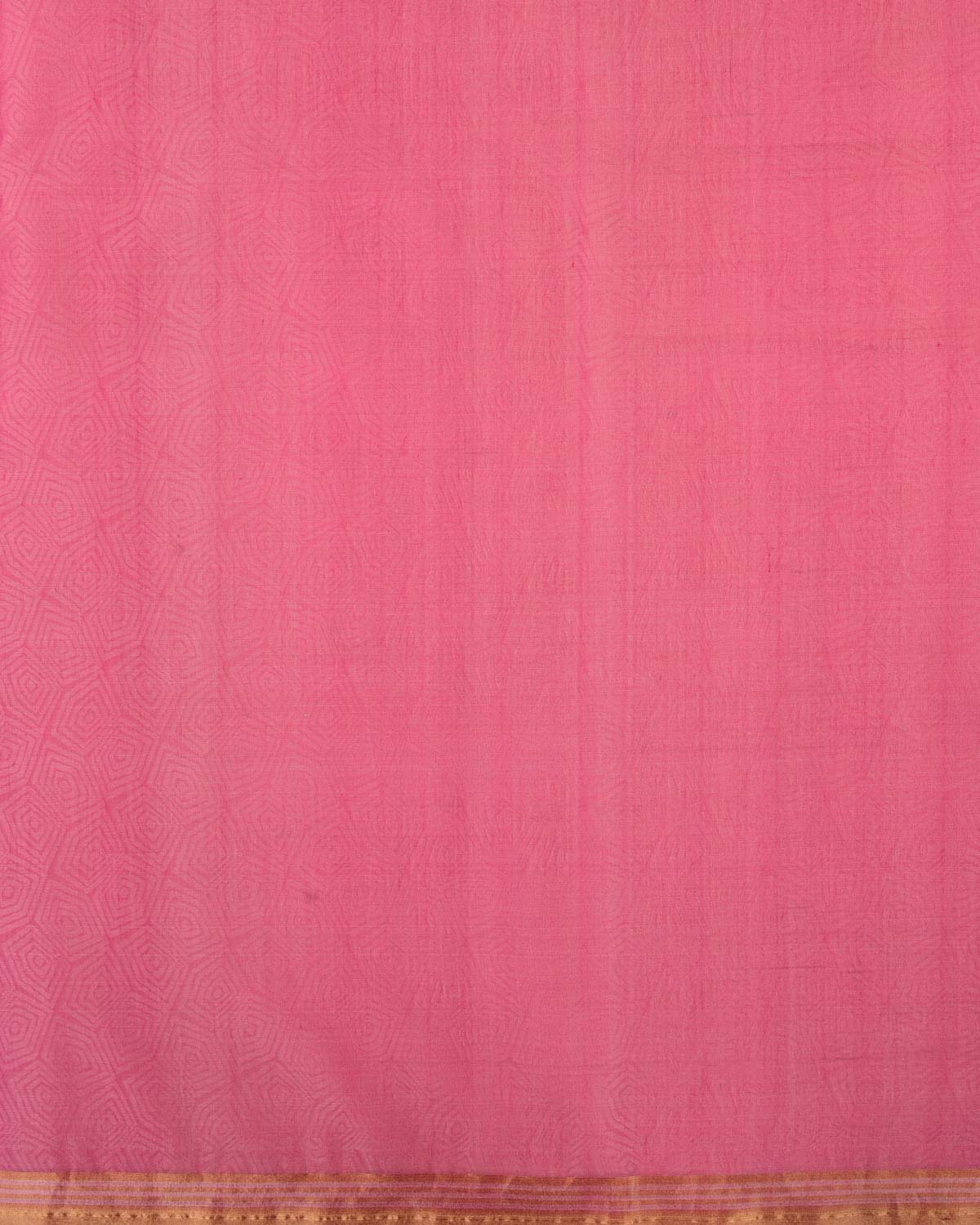 Magenta Watermark Illusion Tanchoi Banarasi Kora Silk Saree with Zari Border Pallu-HolyWeaves