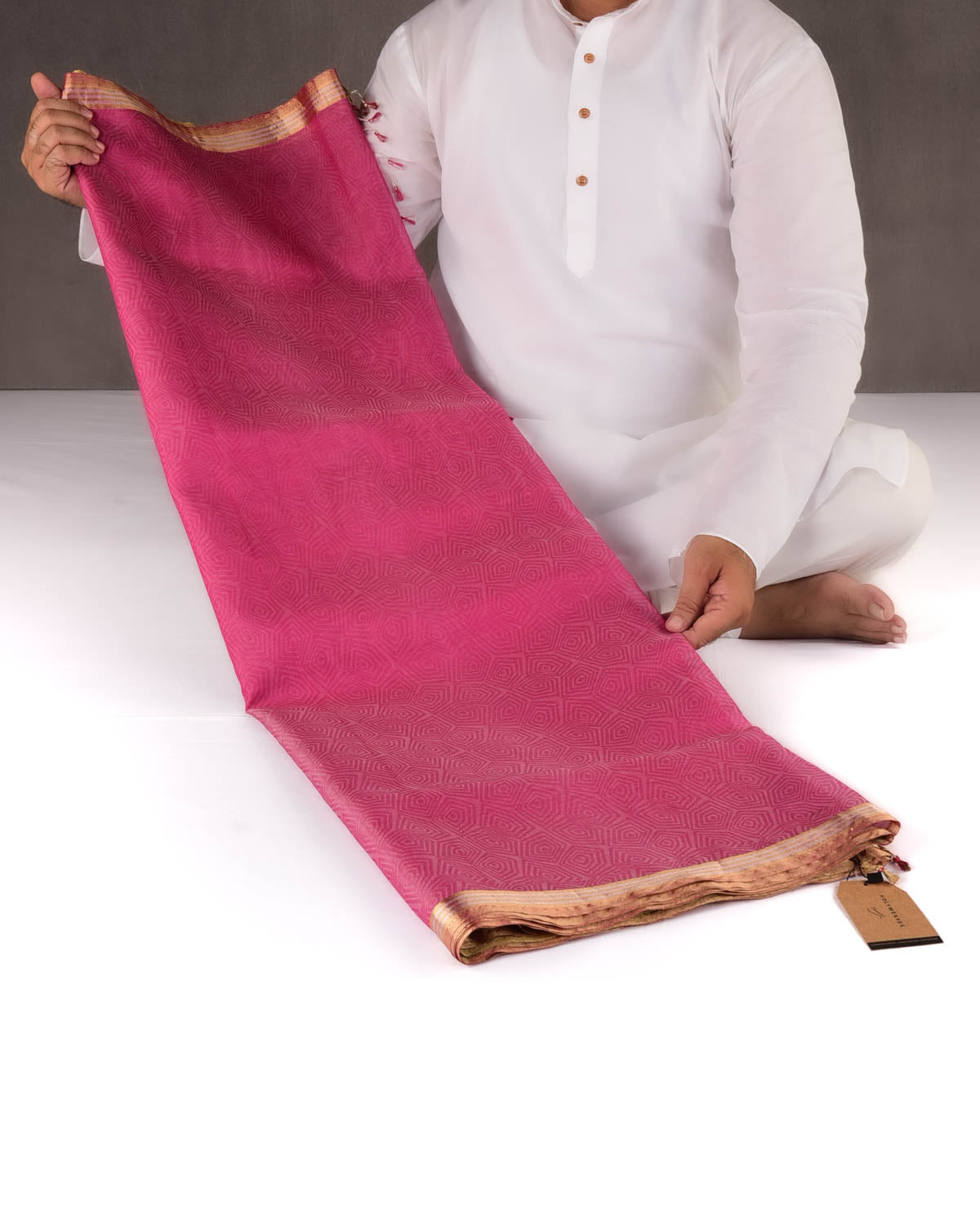 Magenta Watermark Illusion Tanchoi Banarasi Kora Silk Saree with Zari Border Pallu-HolyWeaves