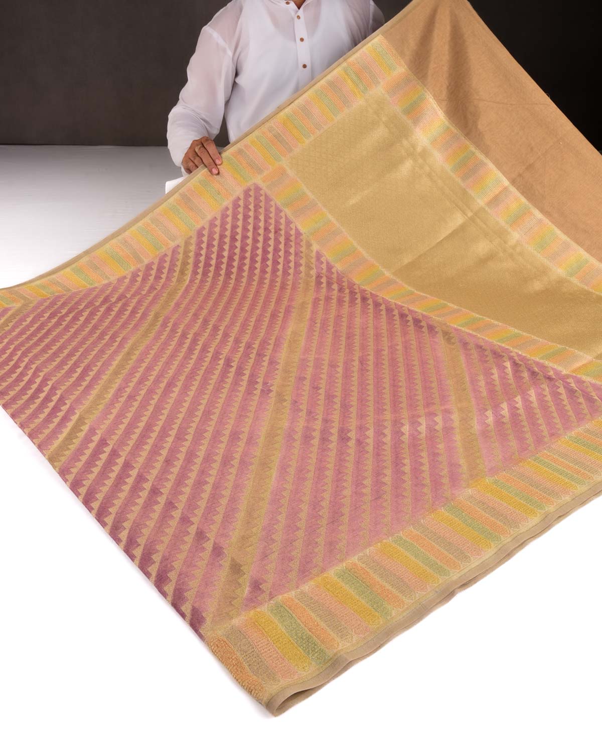 Handbrush Mauve Banarasi Gold Zari Serrated Diagonal Stripes Cutwork Brocade Woven Cotton Tissue Saree-HolyWeaves