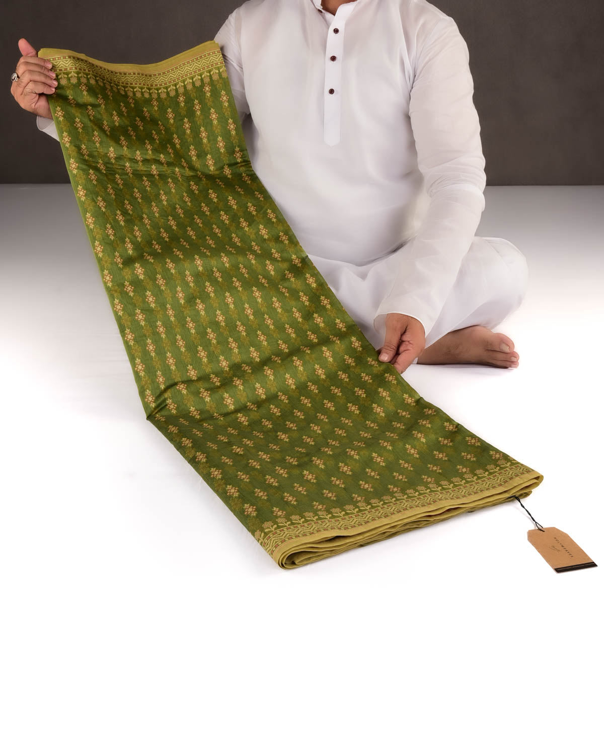 Olive Green Resham Buti Cutwork Brocade Woven Art Cotton Silk Banarasi Saree-HolyWeaves