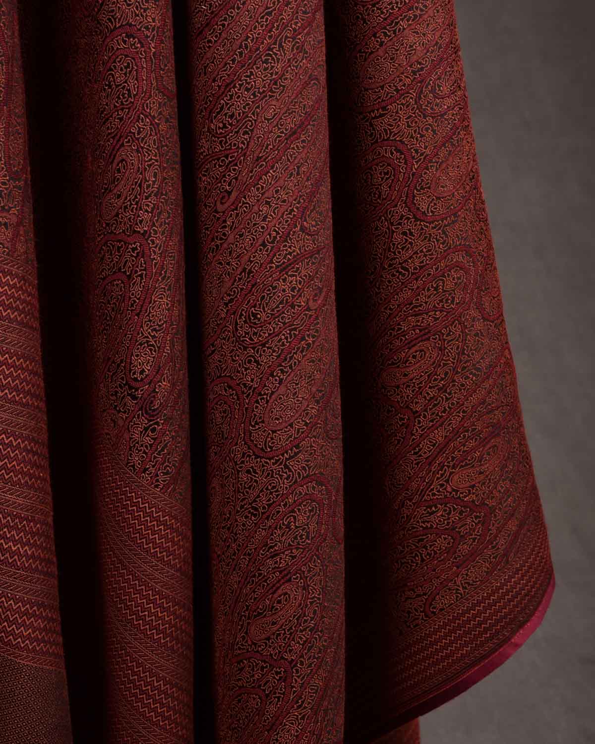 Rusty Maroon Paisley Satin Tanchoi Handwoven Silk Wool Banarasi Shawl-HolyWeaves