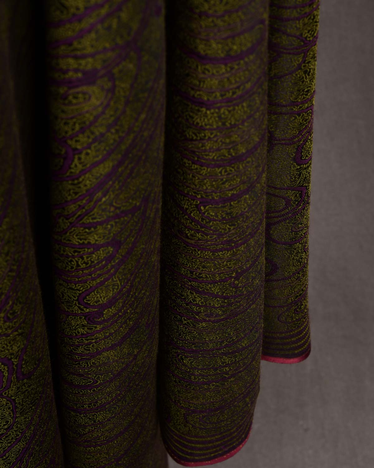 Purple Green Paisley Satin Tanchoi Handwoven Silk Wool Banarasi Shawl-HolyWeaves